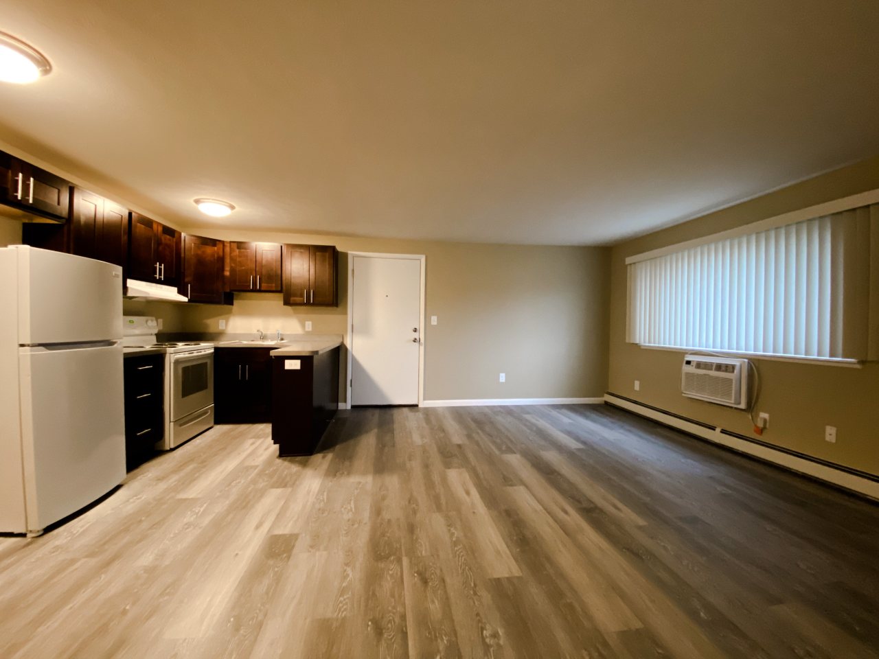 Holland Gardens Apartments Image 12