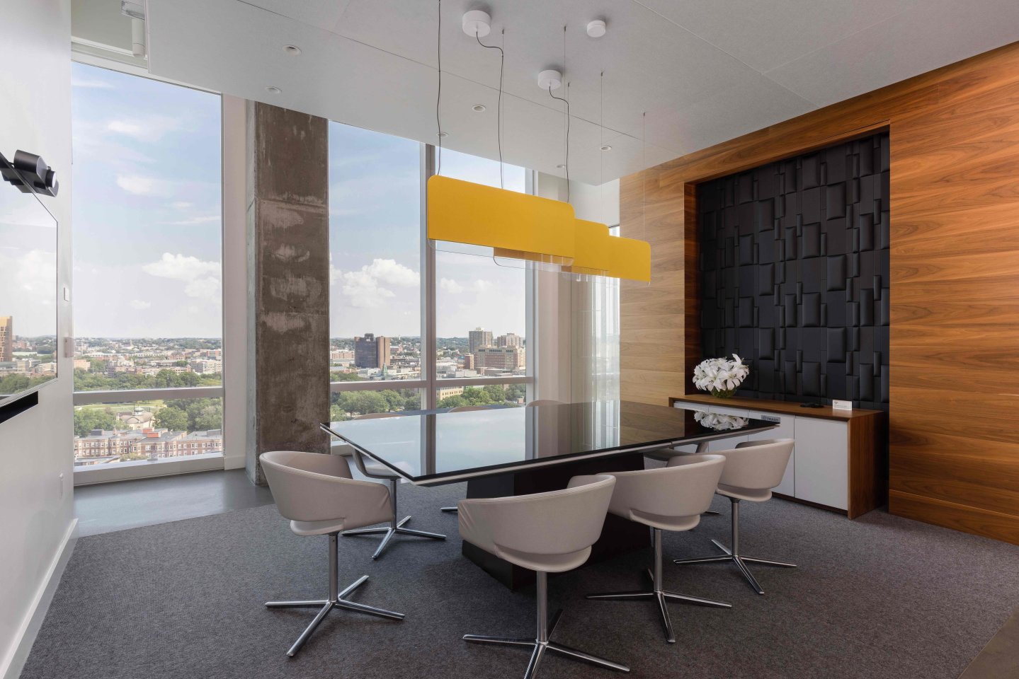 Pierce Boston Image 34