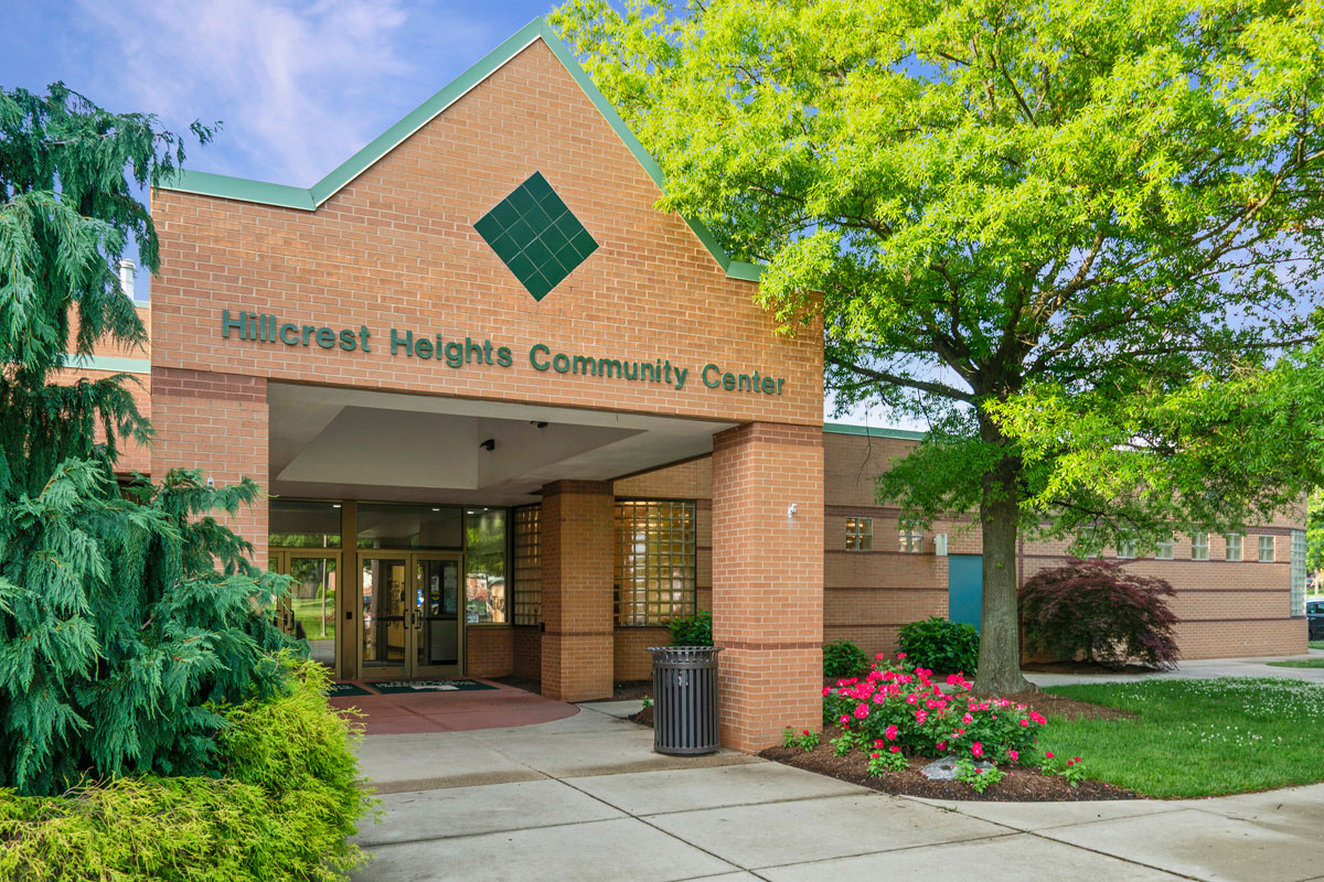 Iverson Towers Apartments & Anton House Apartments Image 18