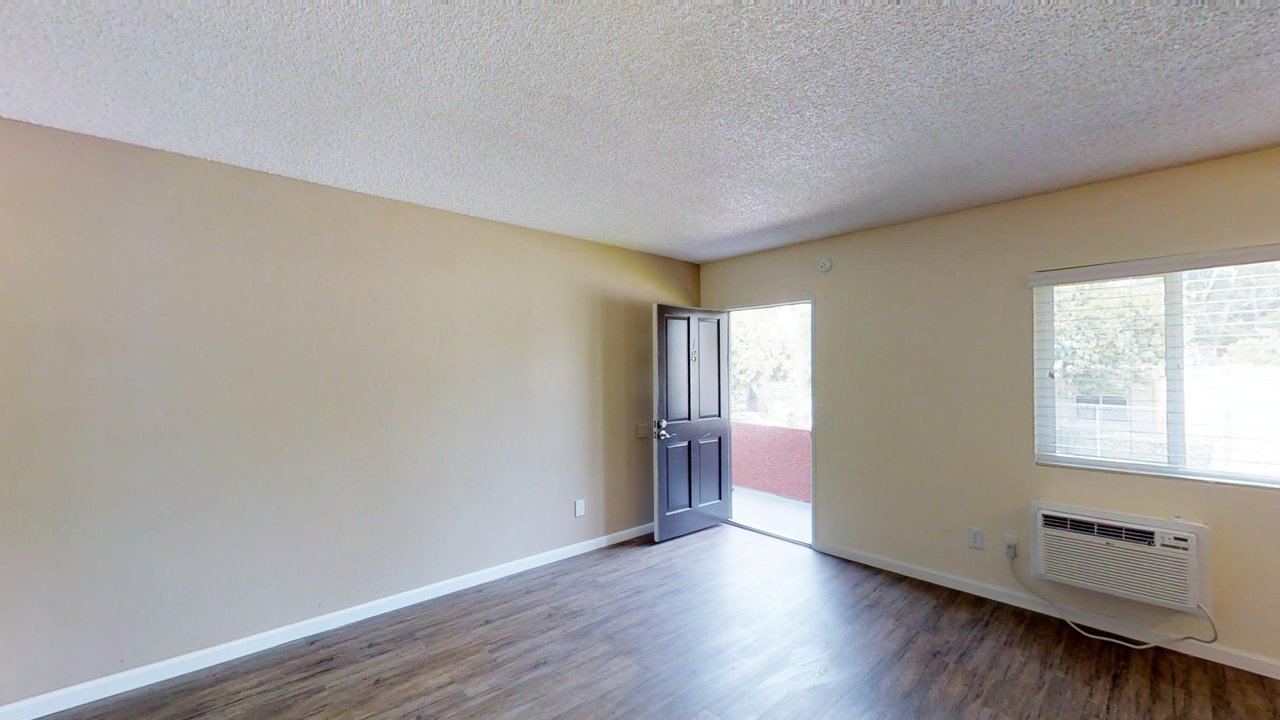 Vintage Apartments Image 3