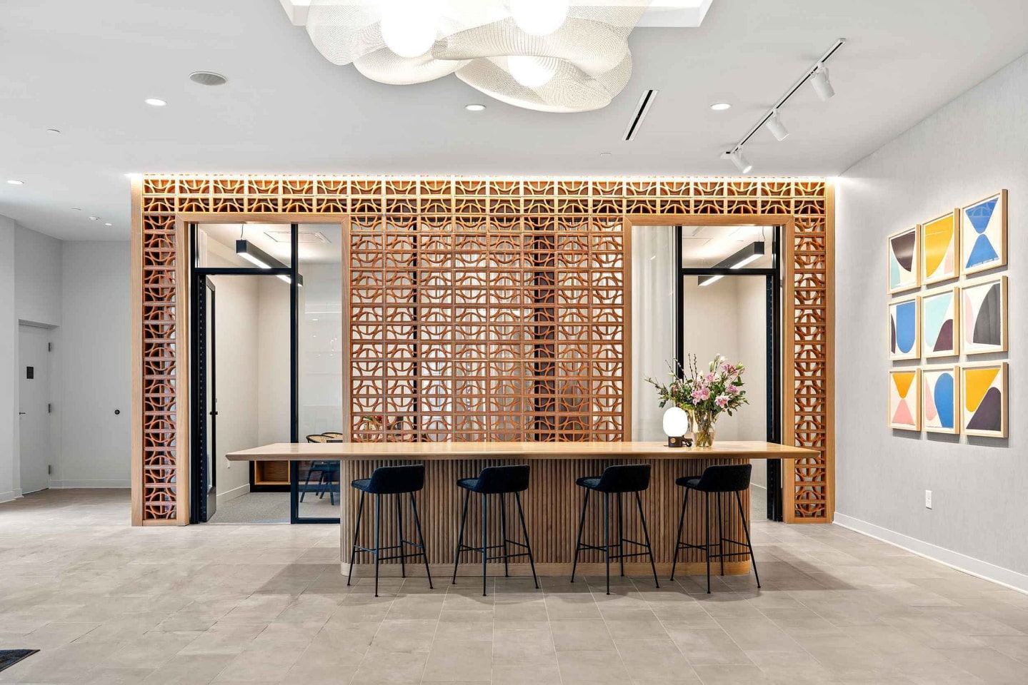 Jaeger Square Image 7