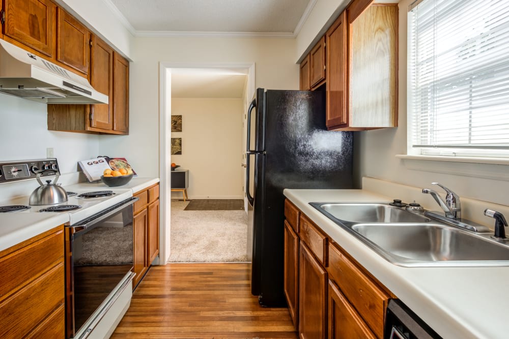 Coach House Apartments Image 20