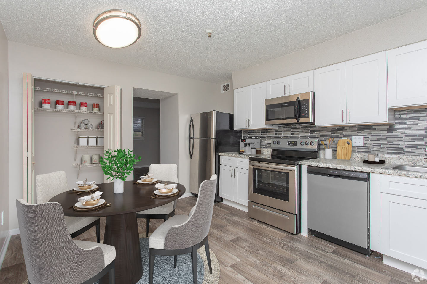 Avondale Place Image 2