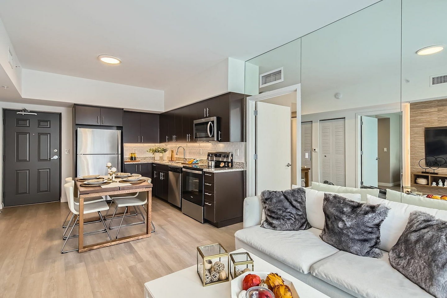 Amelia Apartments Image 9