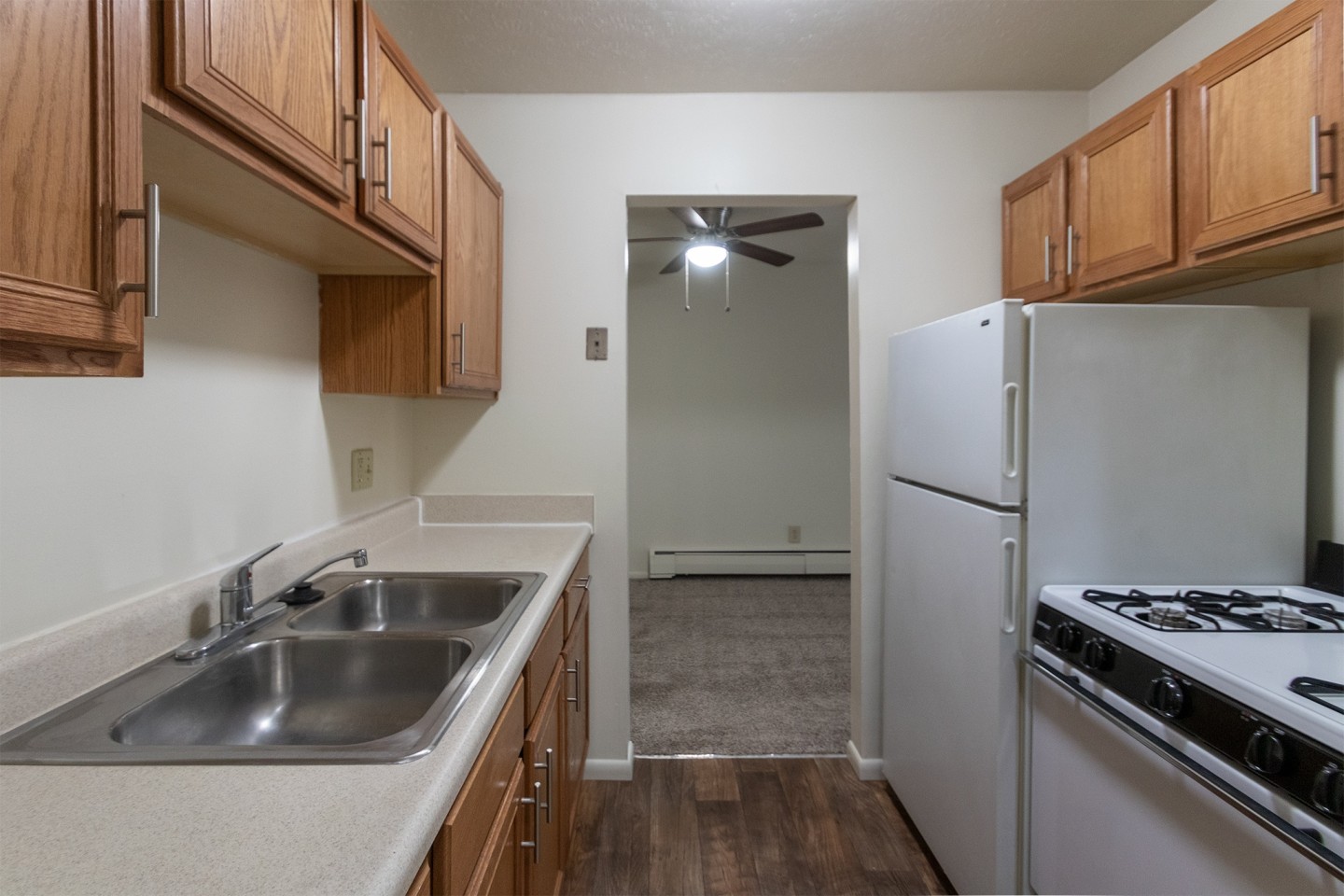 Blue Grass Manor Image 18