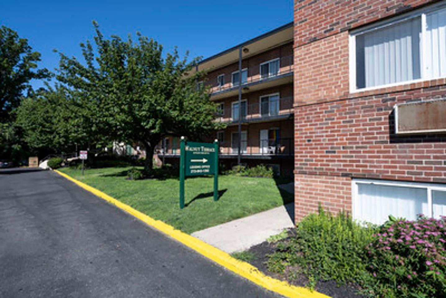 Walnut Terrace Image 1