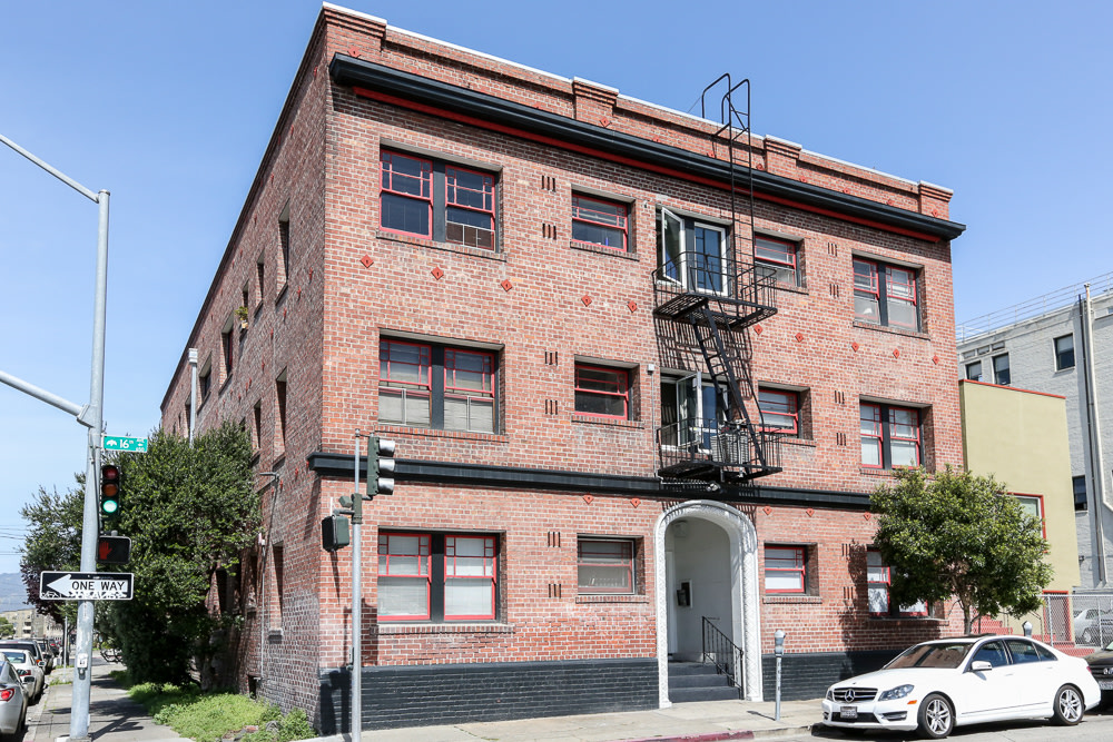 646 16th St Image 1