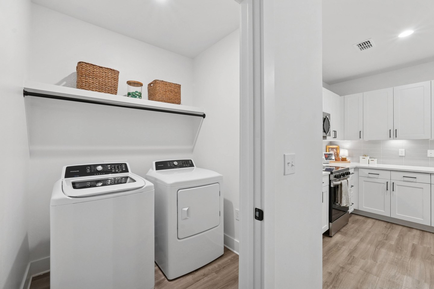 Linz Bayview Apartments Image 33