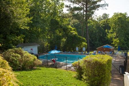 Colonial Pines Image 6