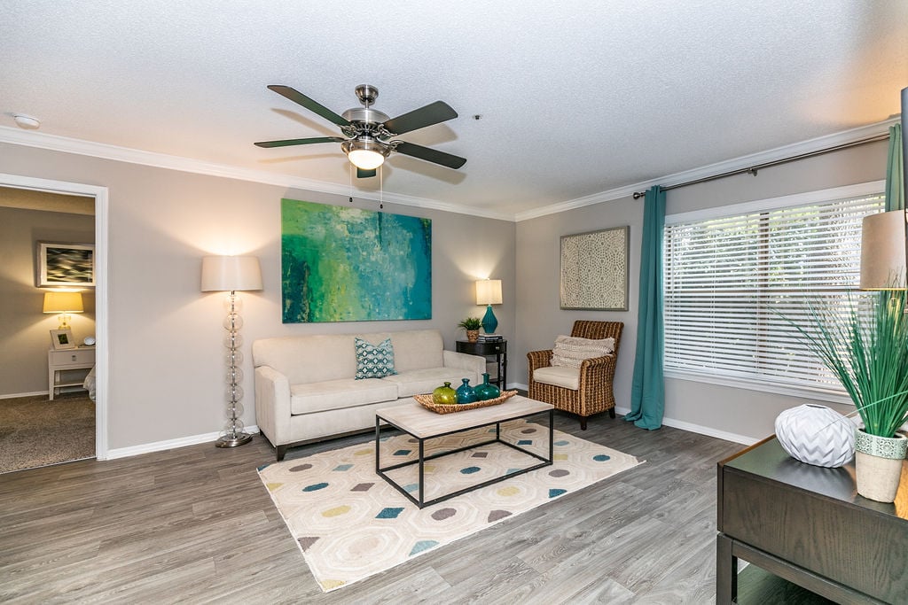 1401 West Paces Image 34