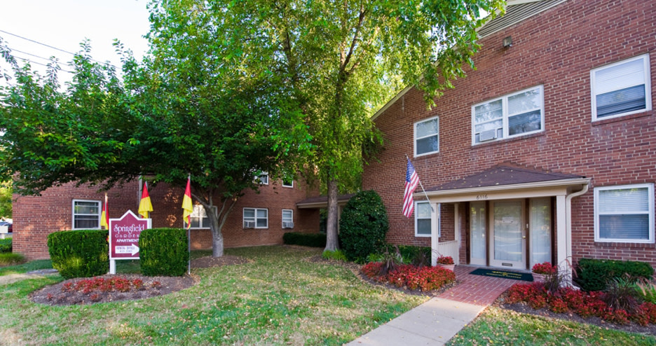 Springfield Gardens Image 1