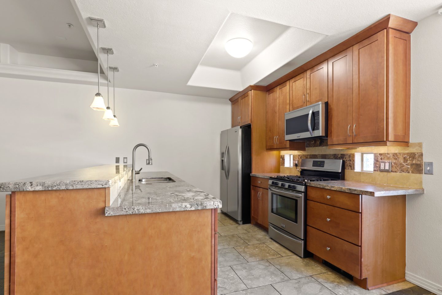 Brownstone Manor Image 3