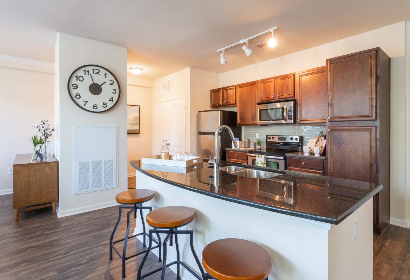Central Square at Watermark Apartments Image 8