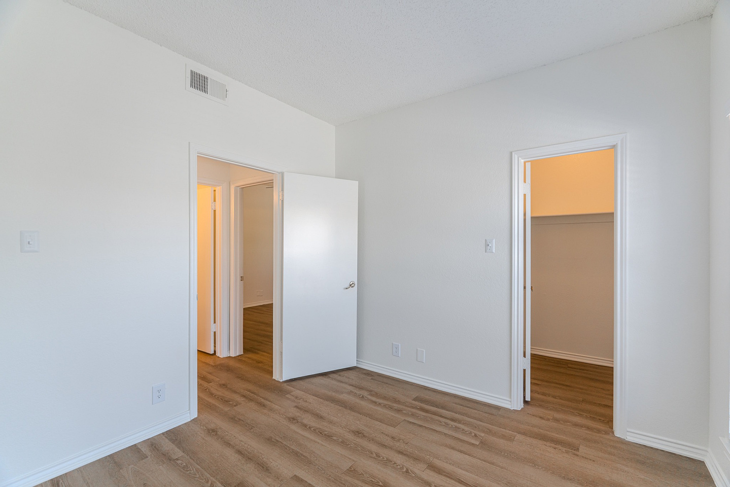 Oaks Of Arlington Image 34