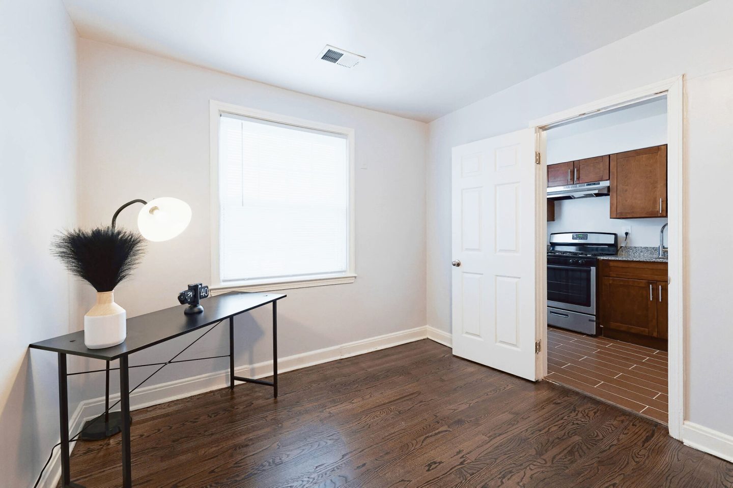 Loch Raven Village Apartments Image 33