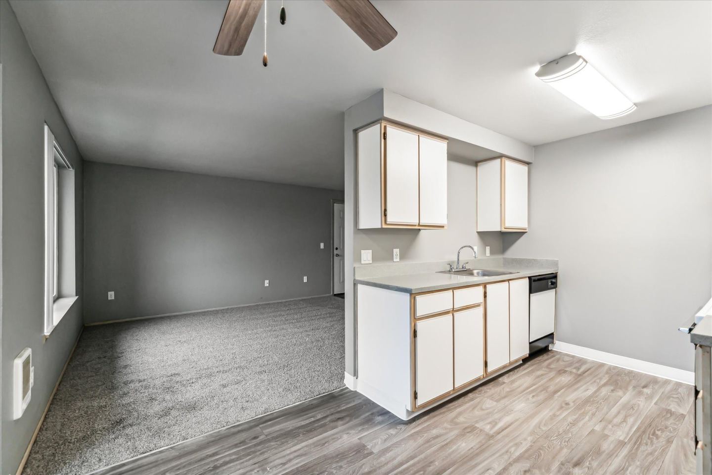 Oak Park Village Apartments Image 26