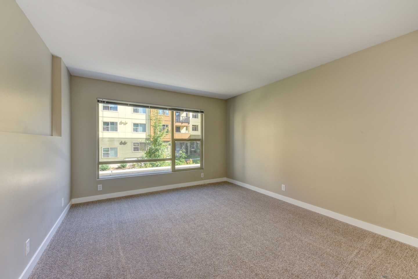 Madison Bellevue Image 40