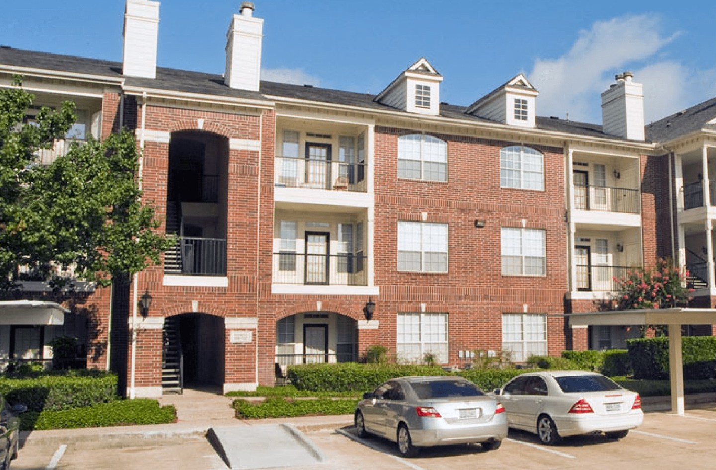 Tuscany Park Apartments Image 3