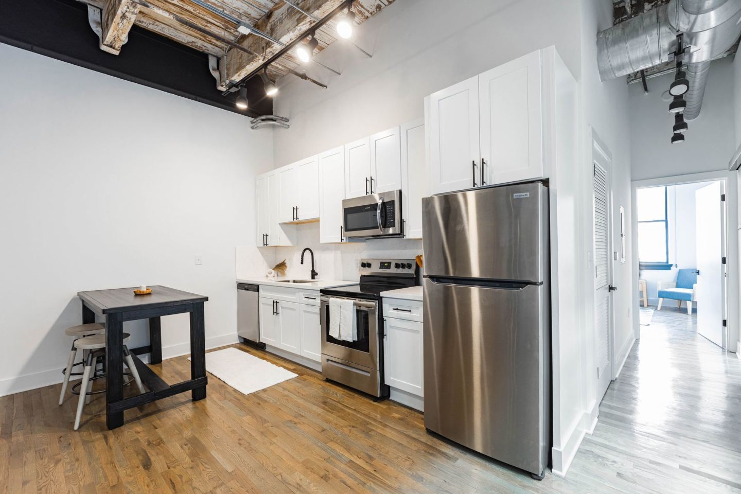 Lofts at Abrams Fixtures Image 13