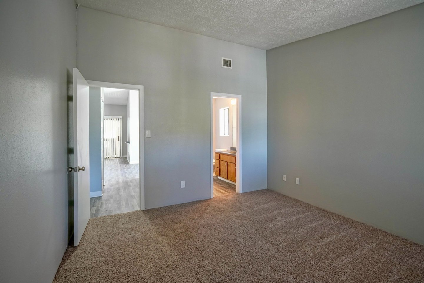 Rancho Verde Apartments Image 31