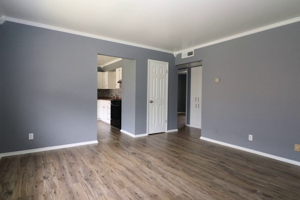 Sunset Heights Image 33