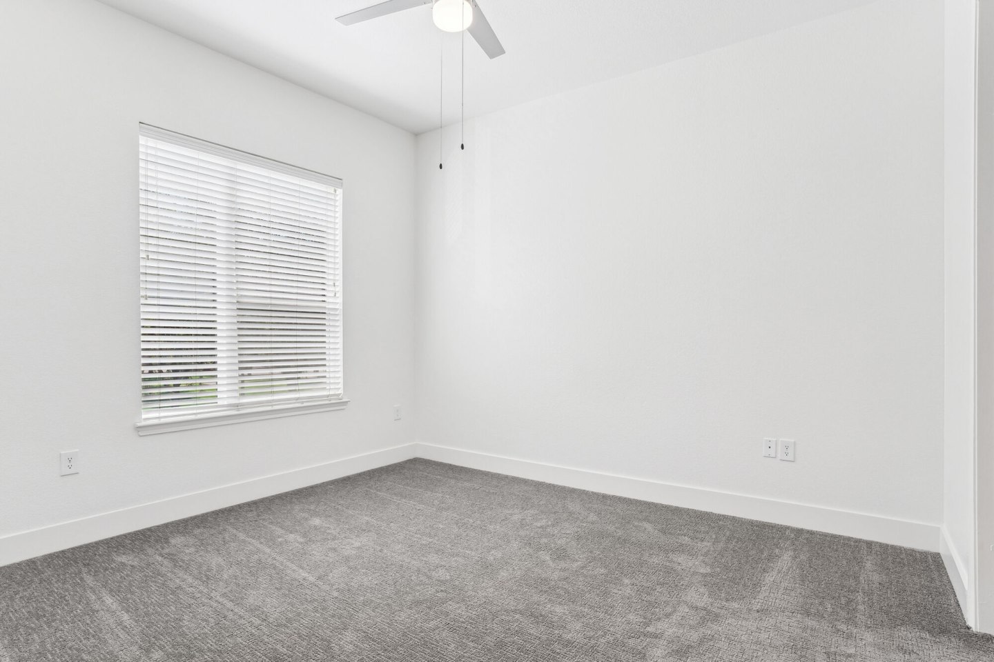 The Encore Apartments Image 48