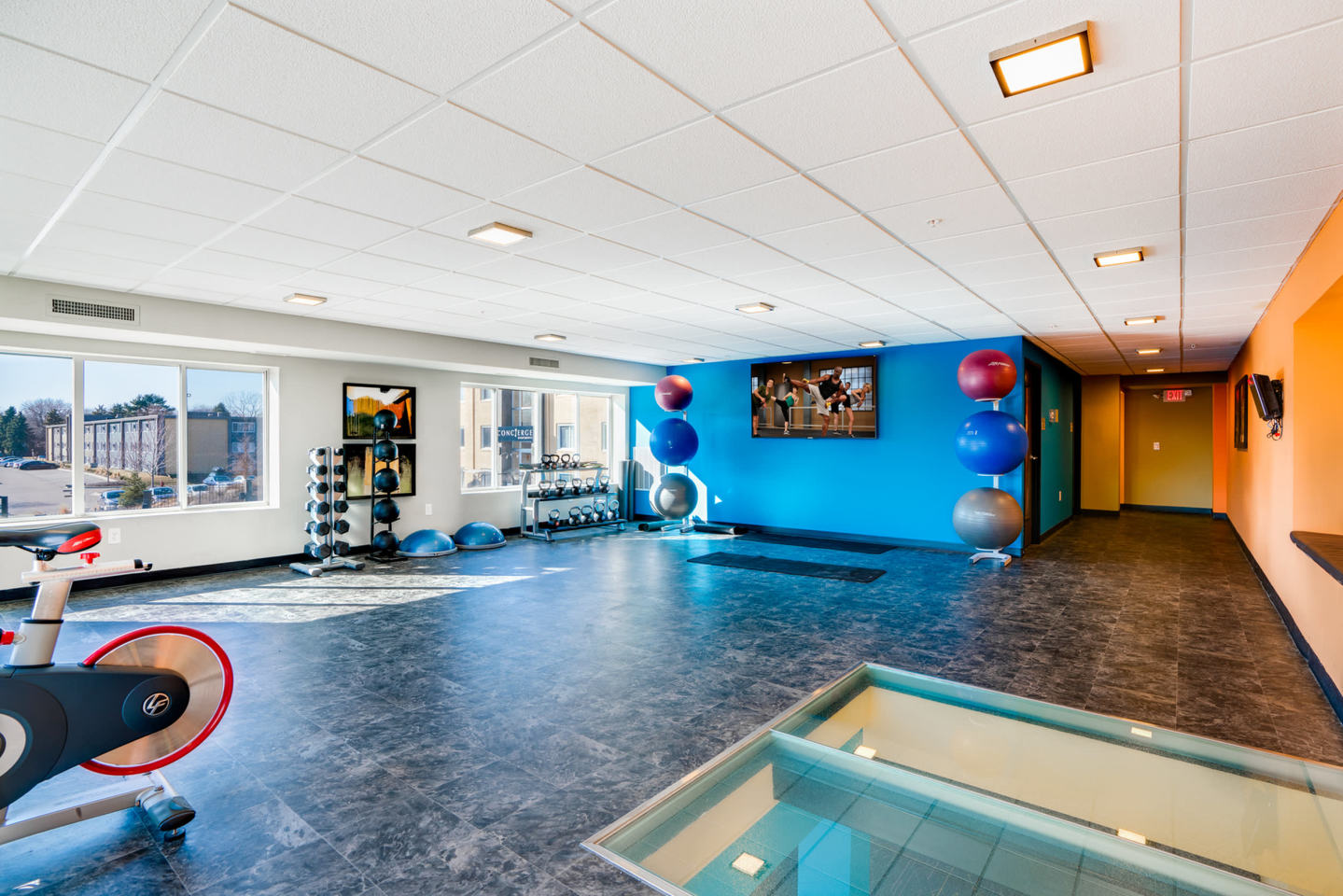 Concierge MN Apartments Image 12