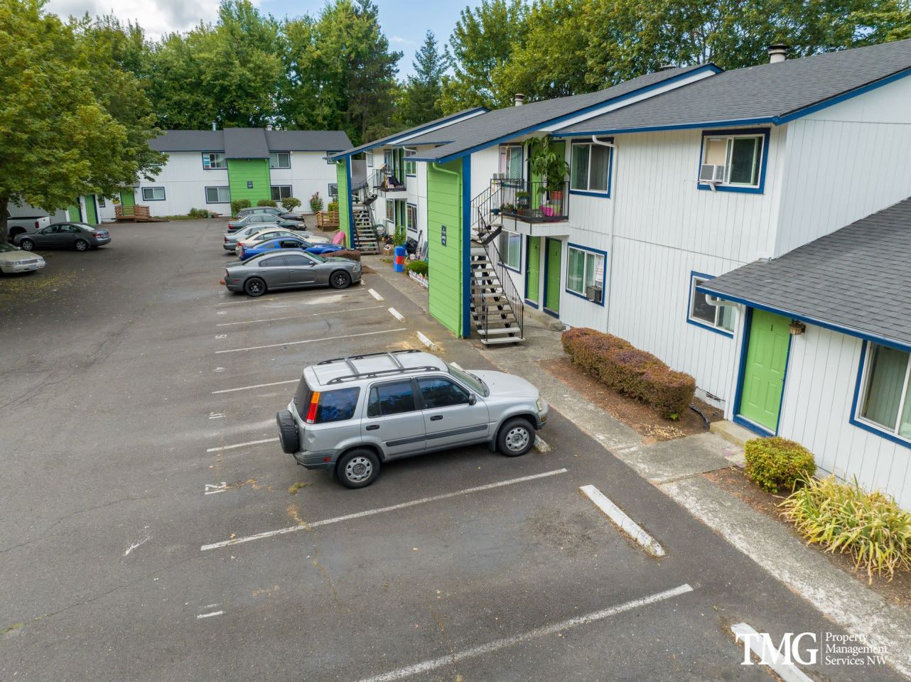 Pinewood Commons Apartments Image 16