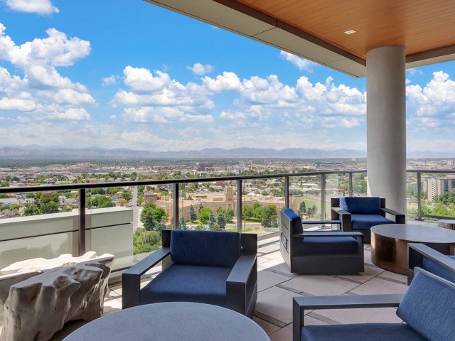Parq on Speer Image 35