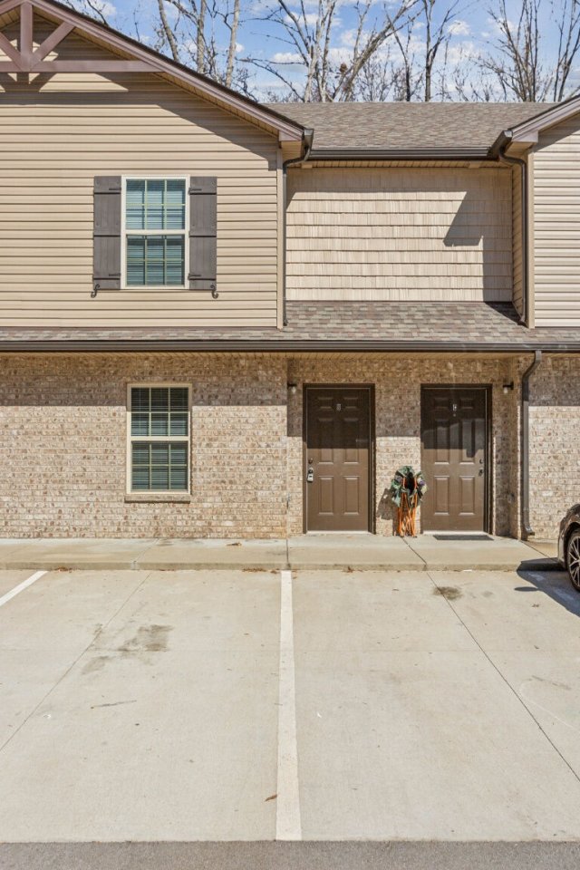 Center Pointe Townhomes Image 39