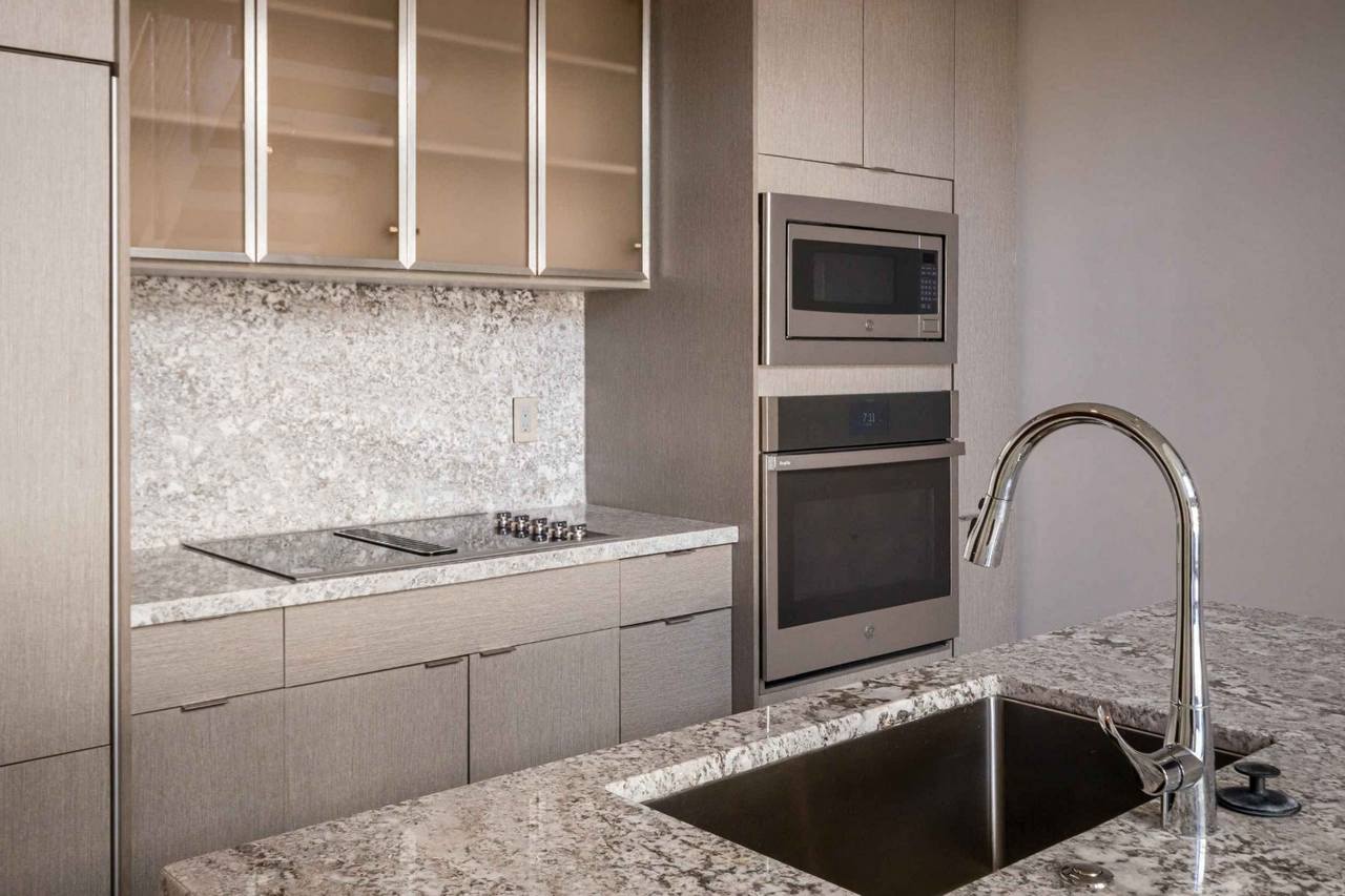 Sky Central Apartments Image 33