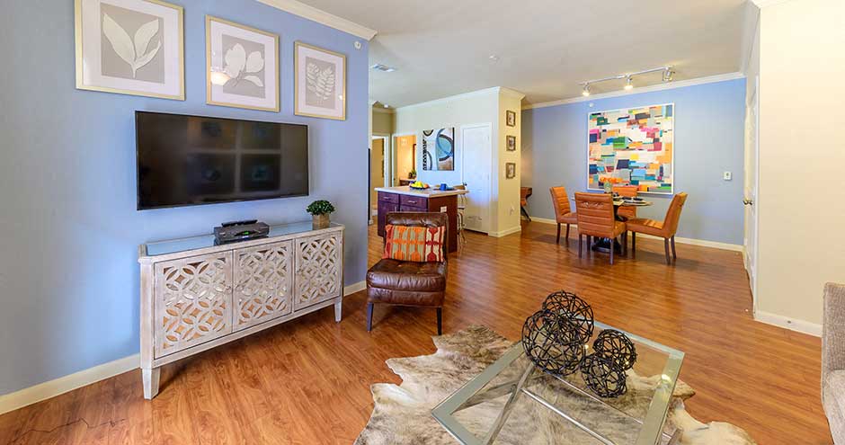 Parkway Grande Apartment Homes Image 4