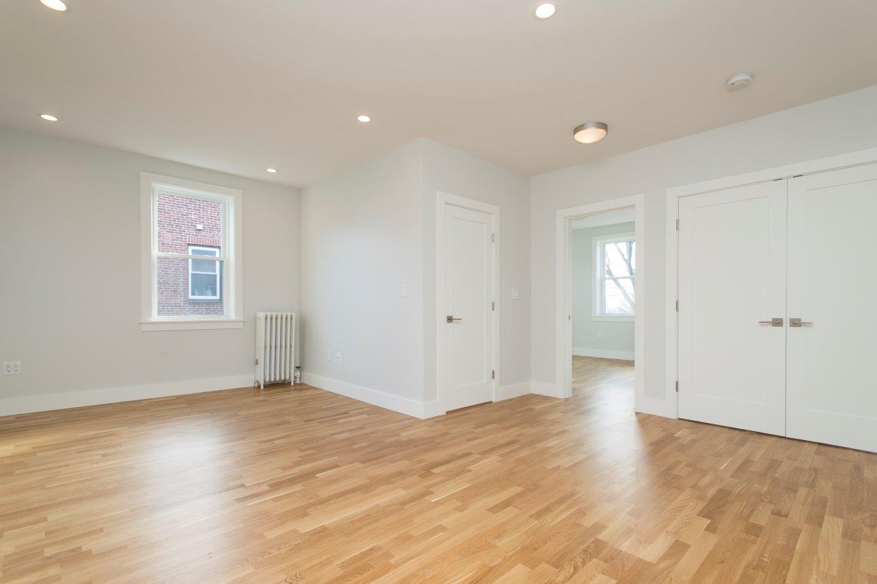 136 Highland Ave Image 11