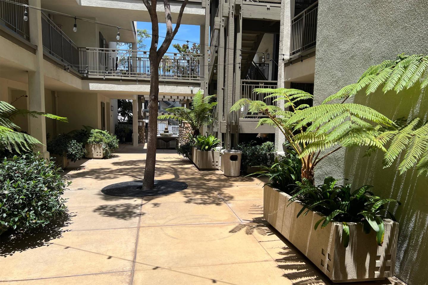 Mission Hills Commons Image 32