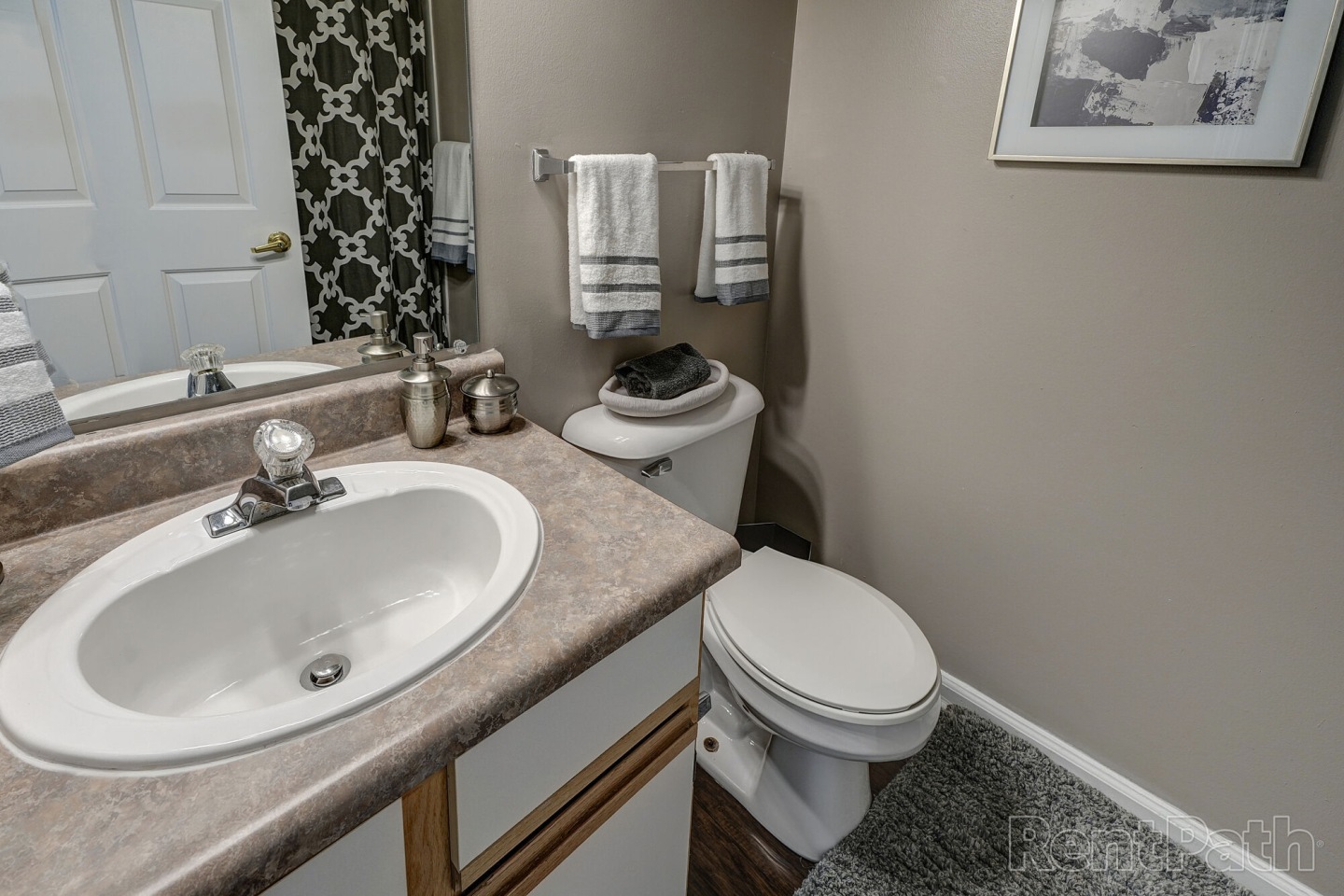 Avon Creek Image 30