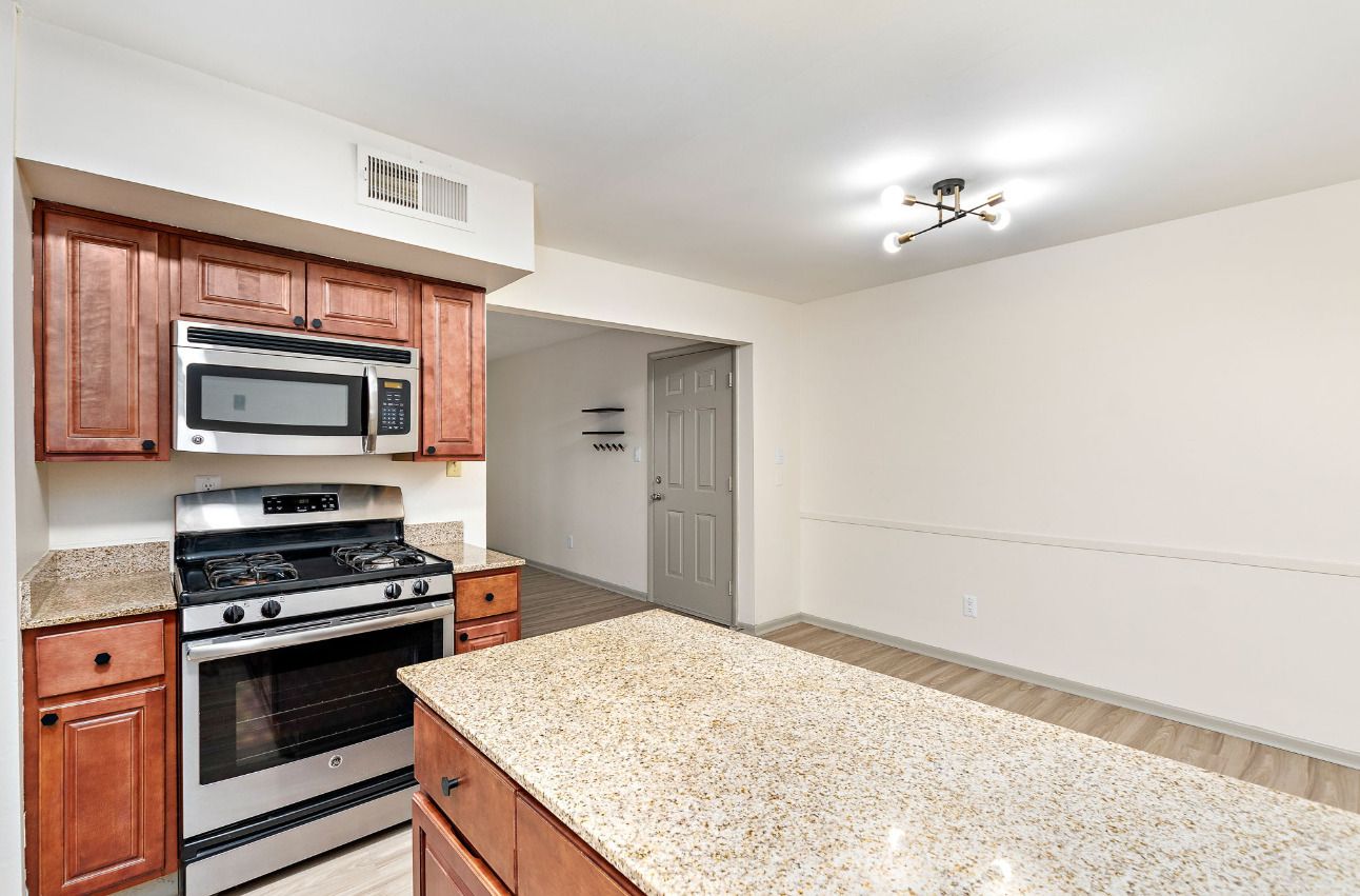 Oval Spring Apartments Image 16