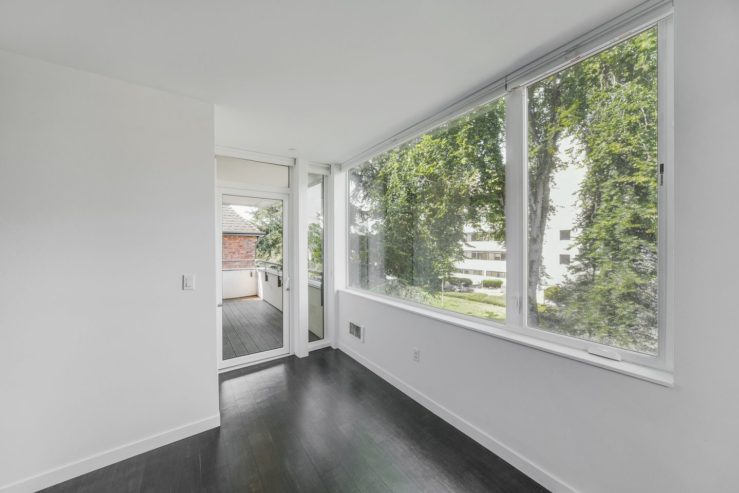 Anhalt Apartments Image 7