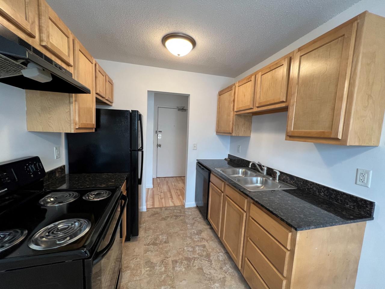 2741 Pillsbury Image 12