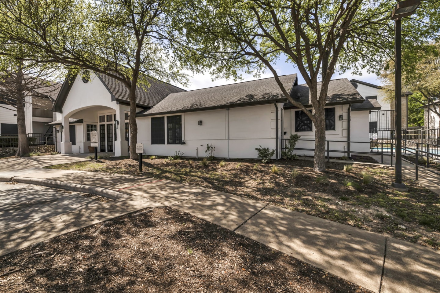 SoCo Apartments Image 9