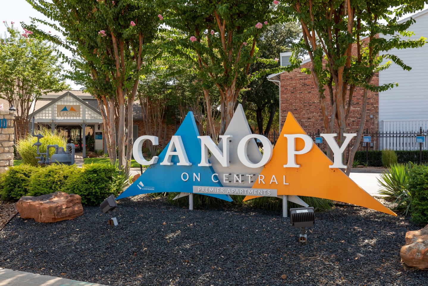 Canopy on Central Image 23