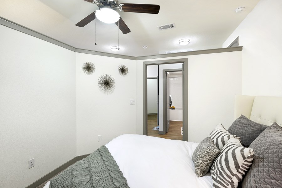 West Koenig Flats Image 13