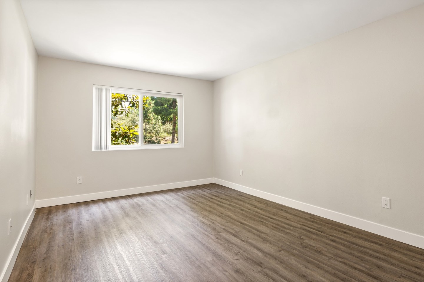 Parkway Terrace Image 21