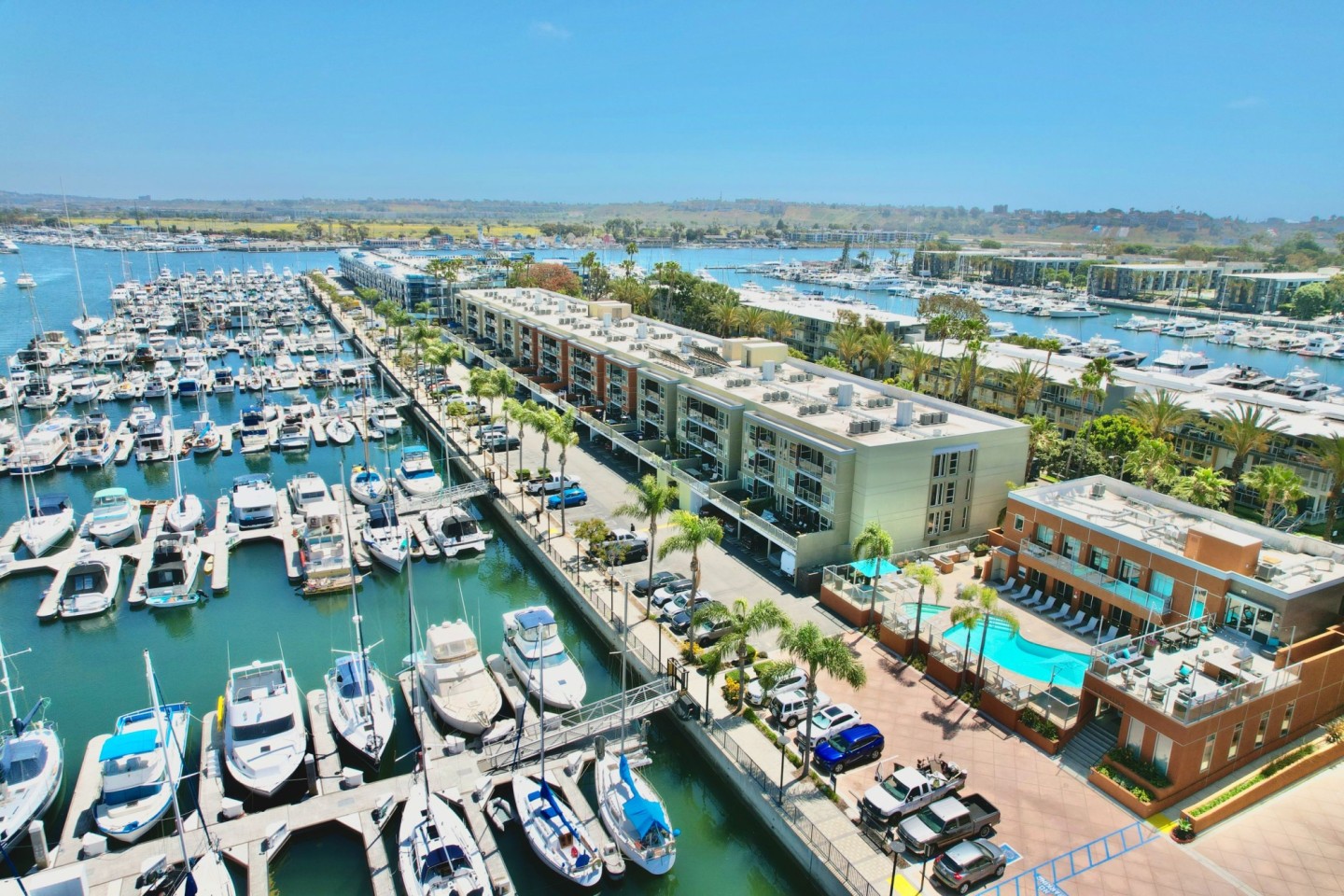 Harborside Marina Bay Image 28