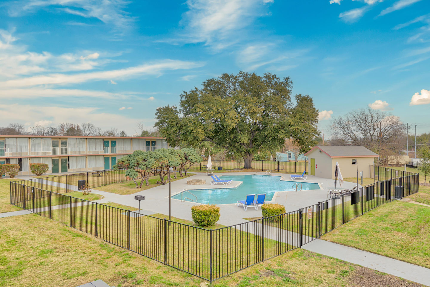 Oaks 35 Image 1