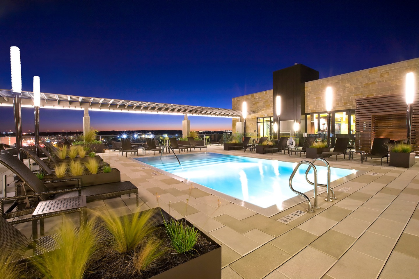 Gables Park Plaza Image 1