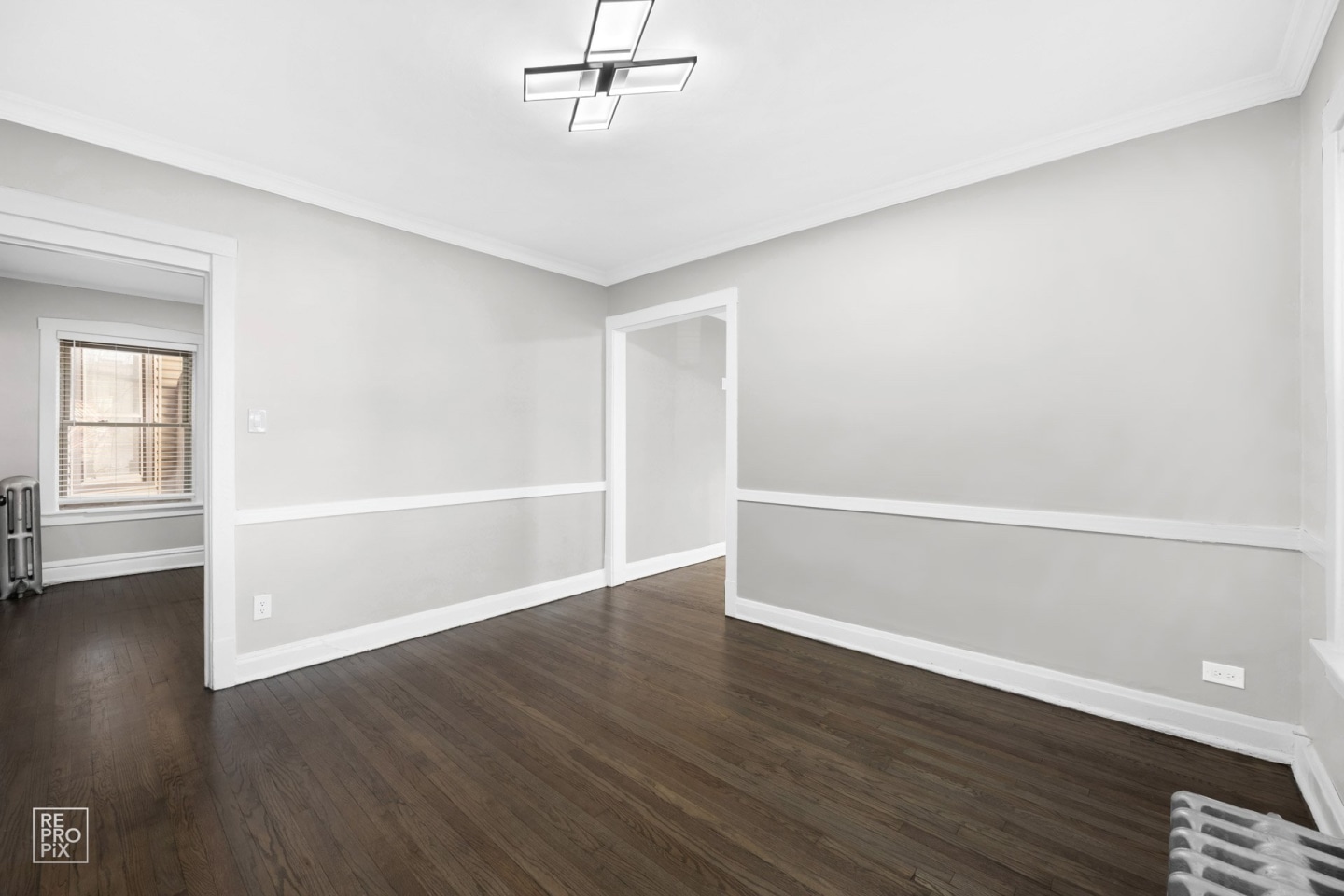 647 N Mayfield Ave Image 15