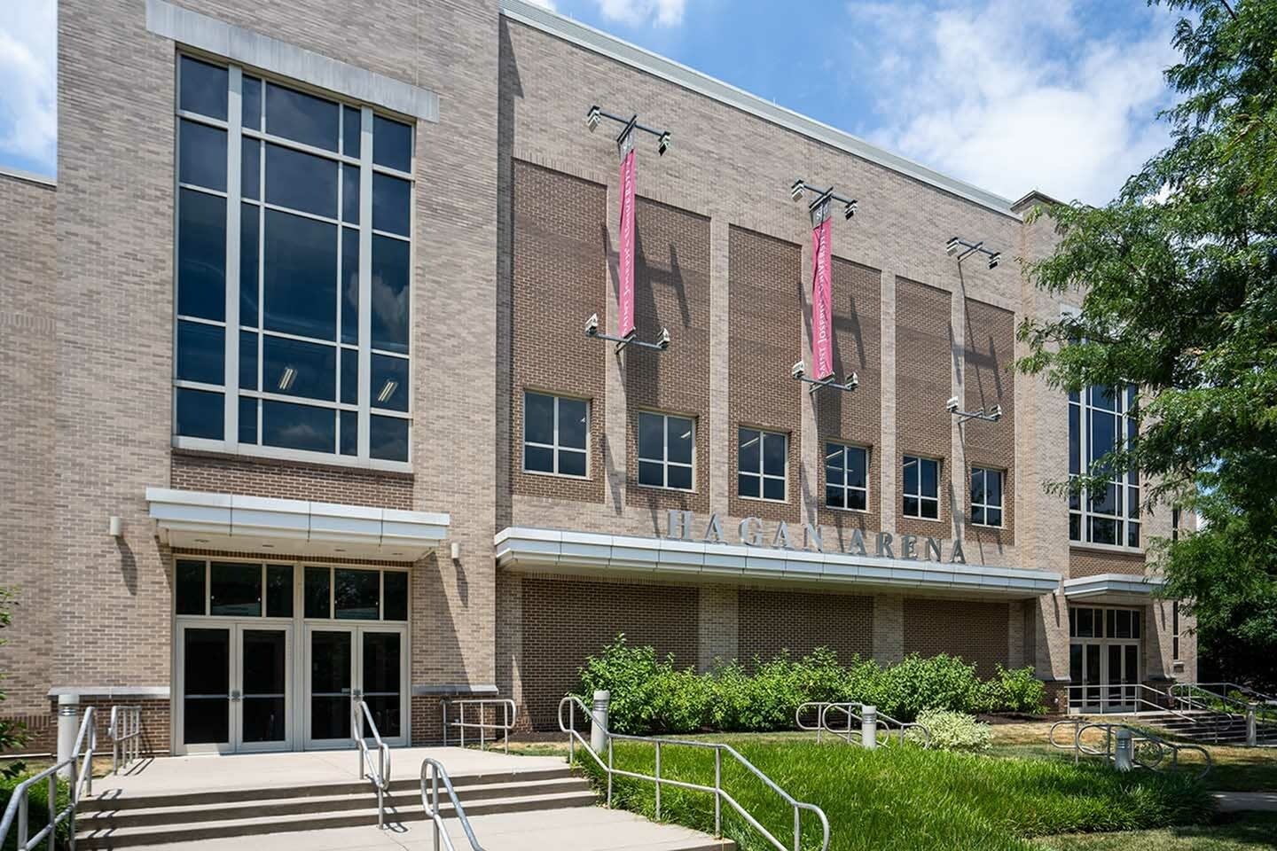 Summit Court Image 17