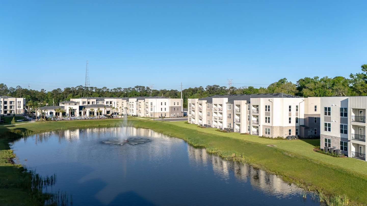 The Pointe at Davis Creek Image 60