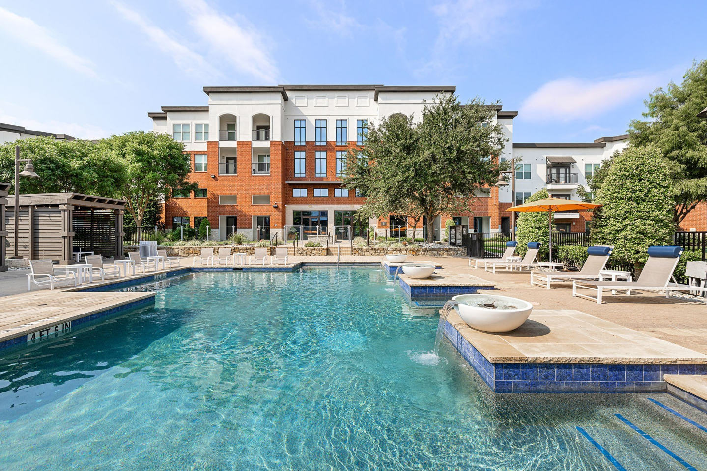 Bell Gateway Village Image 15