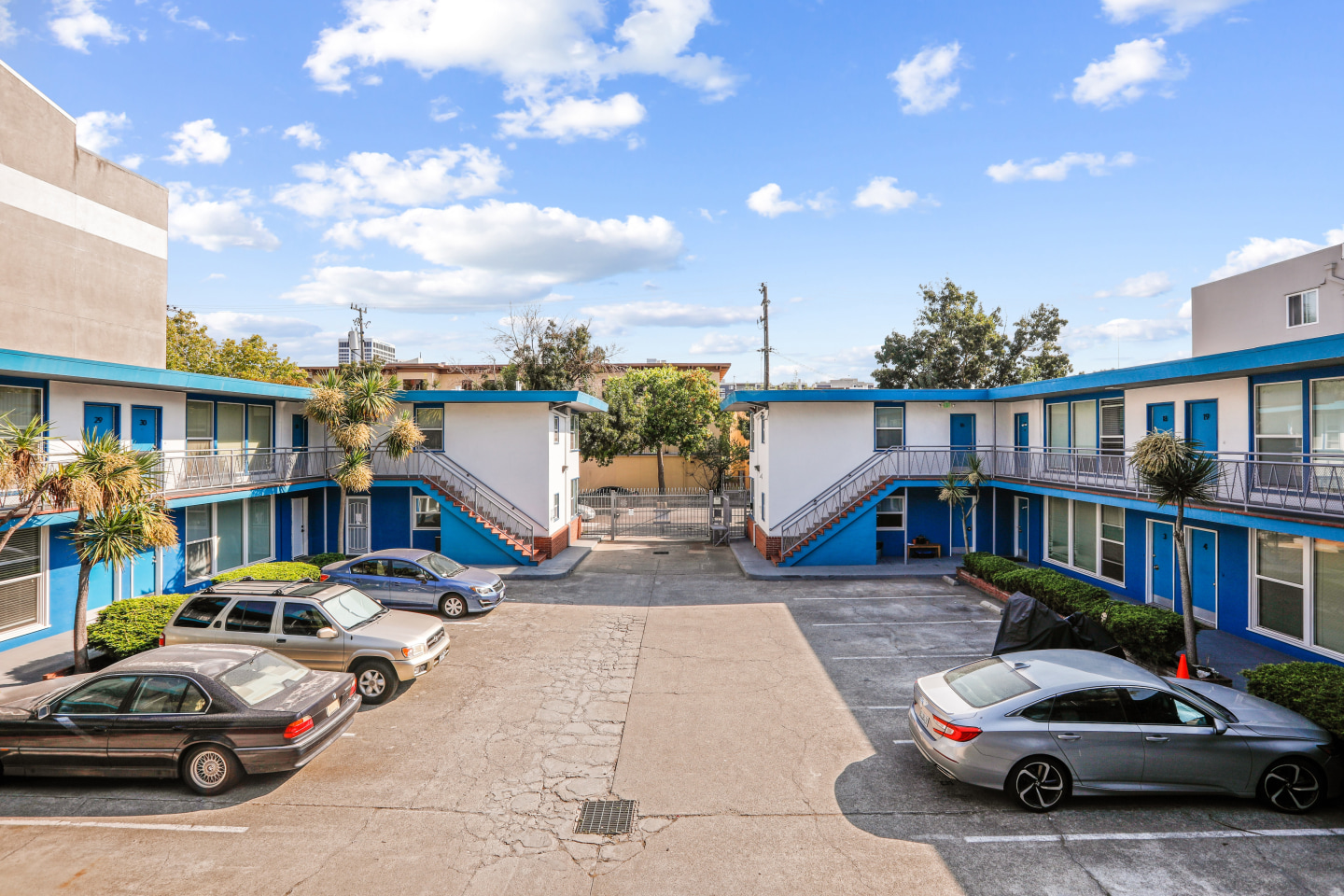 444 28th Street Apartments Image 17
